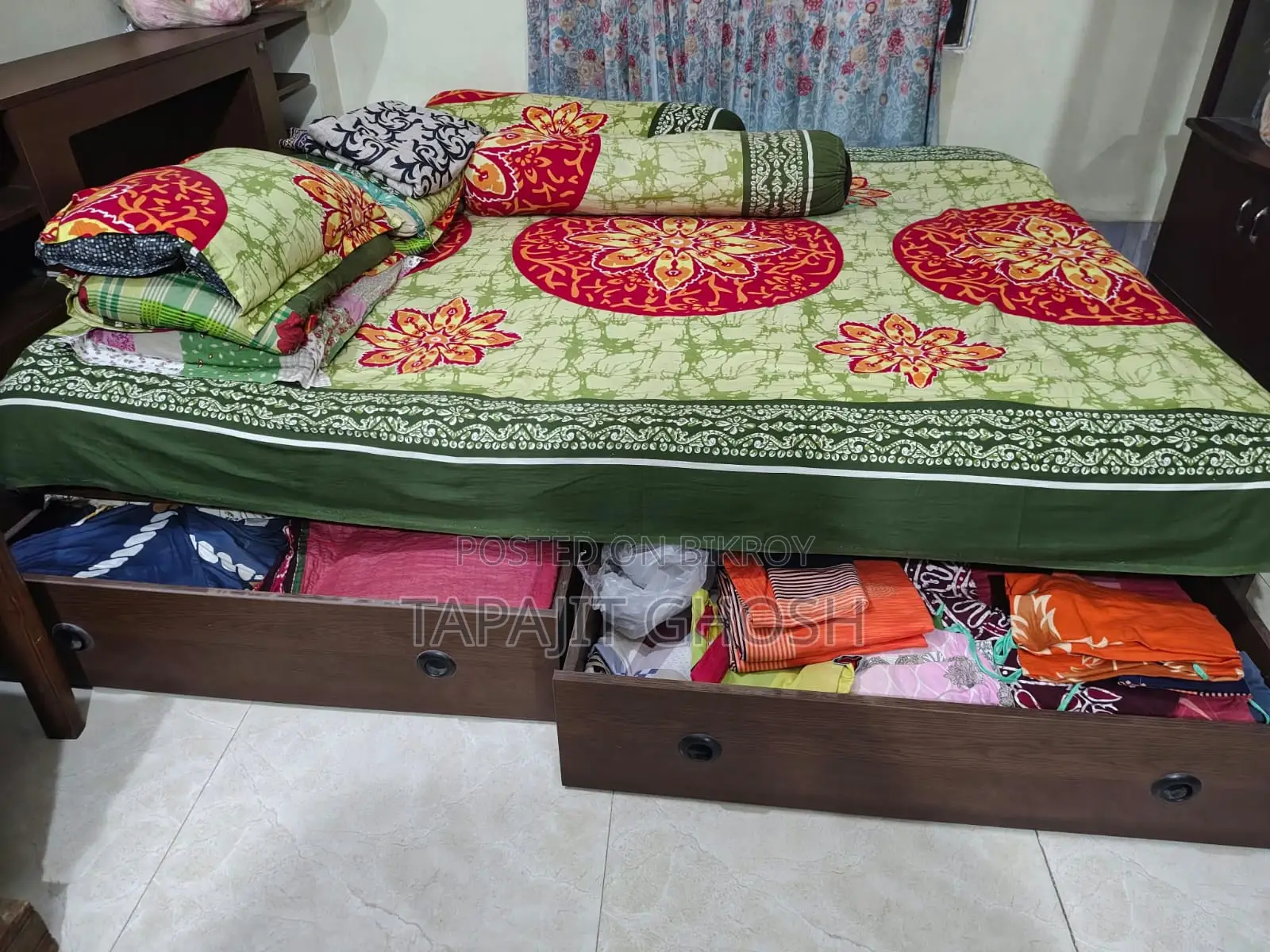 খাট (রিগাল খাট)