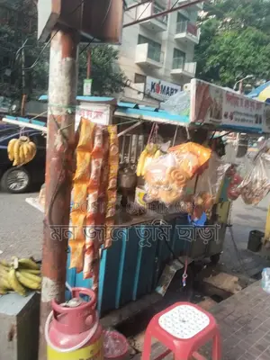 ফুডকাট গাড়ি