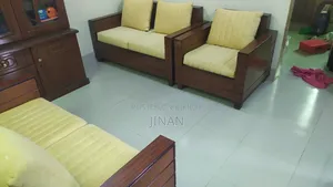 Canadian Wok-Benier Sofa Set