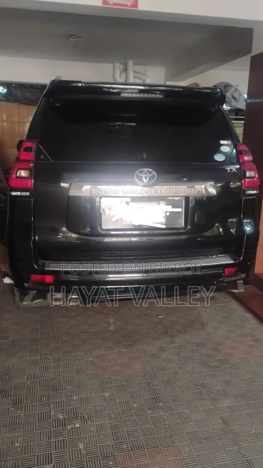 Toyota Land Cruiser Prado 2010 Black