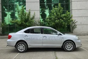 Toyota Premio 1.5 Front-Wheel Drive 2005 Silver