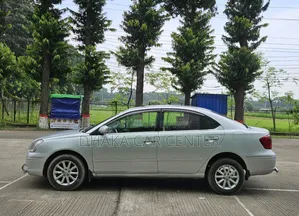 Toyota Premio 1.5 Front-Wheel Drive 2005 Silver