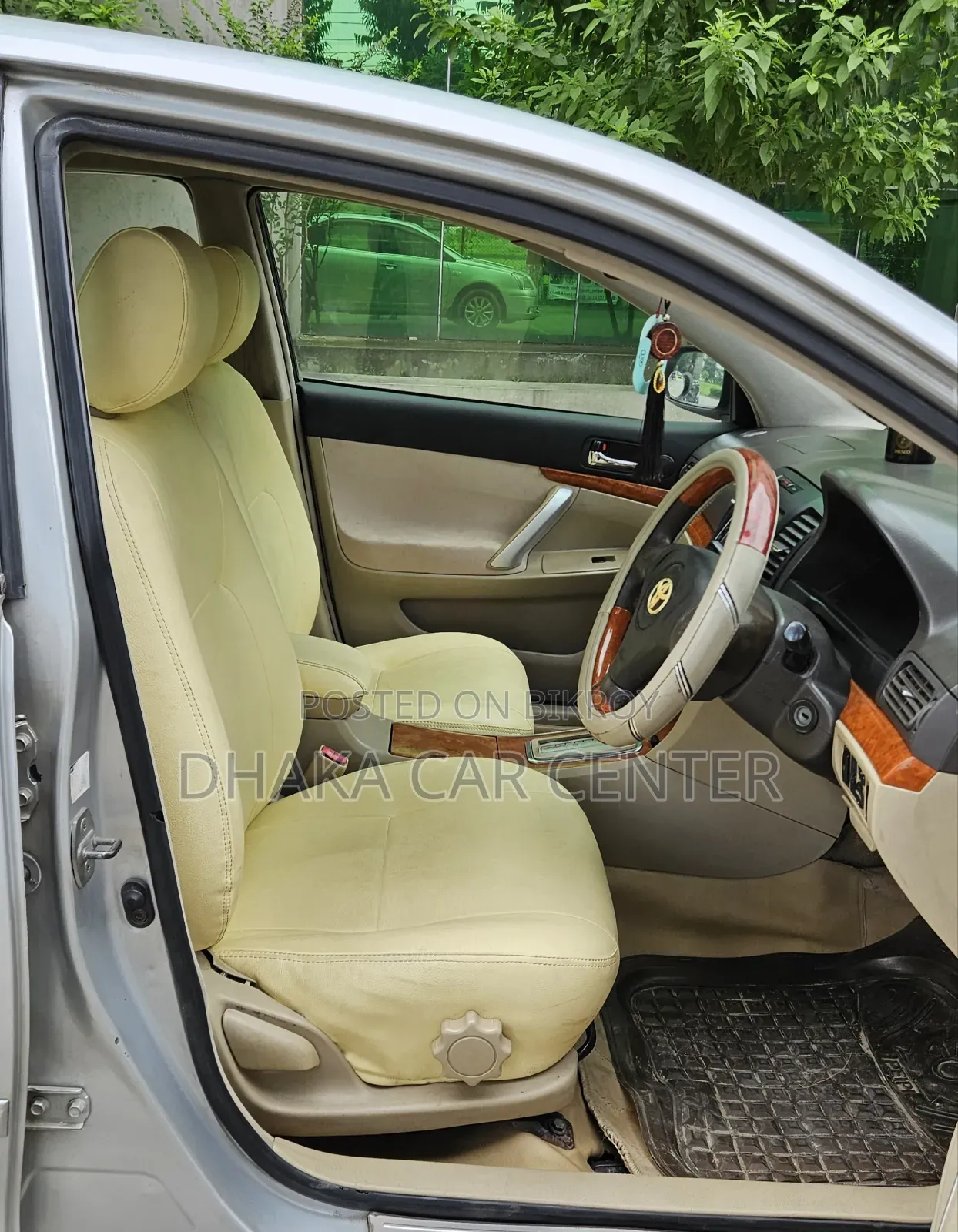 Toyota Premio 1.5 Front-Wheel Drive 2005 Silver