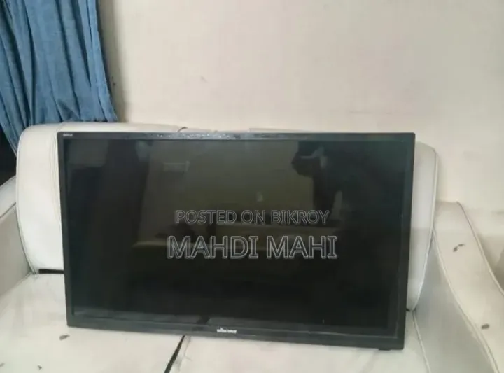 Minister 32" TV