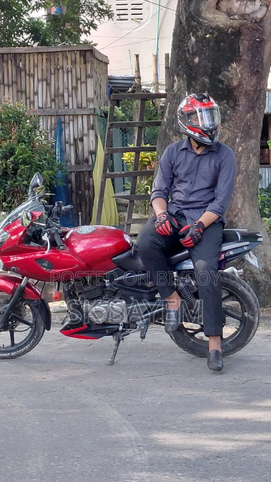 Bajaj Pulsar 150 2012 Red