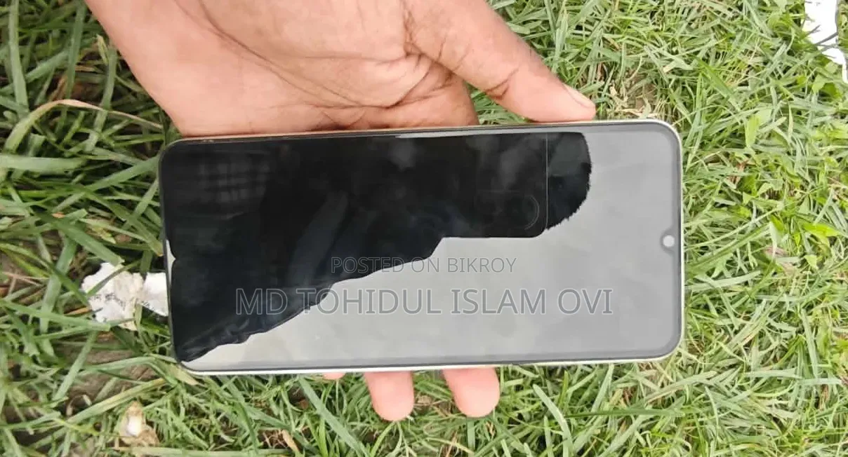 ভিভো ওয়াই১৬ ৬৪ জিবি গোল্ড