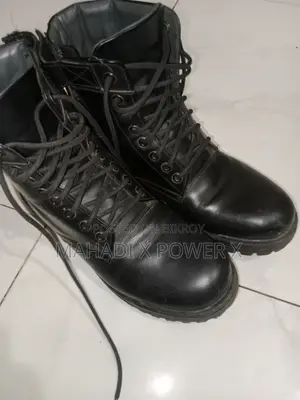 বাংলাদেশ নৌবাহিনী, বিএমটিএফ বুট
