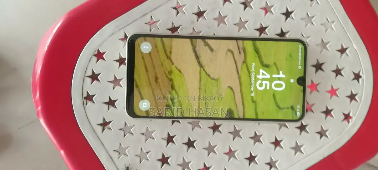 New Samsung Galaxy A16 5G 128 GB Gold