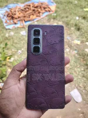 ইনফিনিক্স হট ৫০ প্রো প্লাস ৪জি ২৫৬ জিবি সিলভার