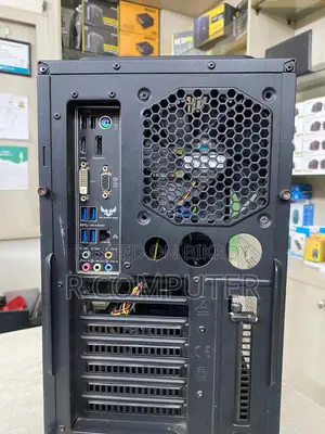 Desktop Computer Asus 8GB Intel Core i7 SSD 256GB