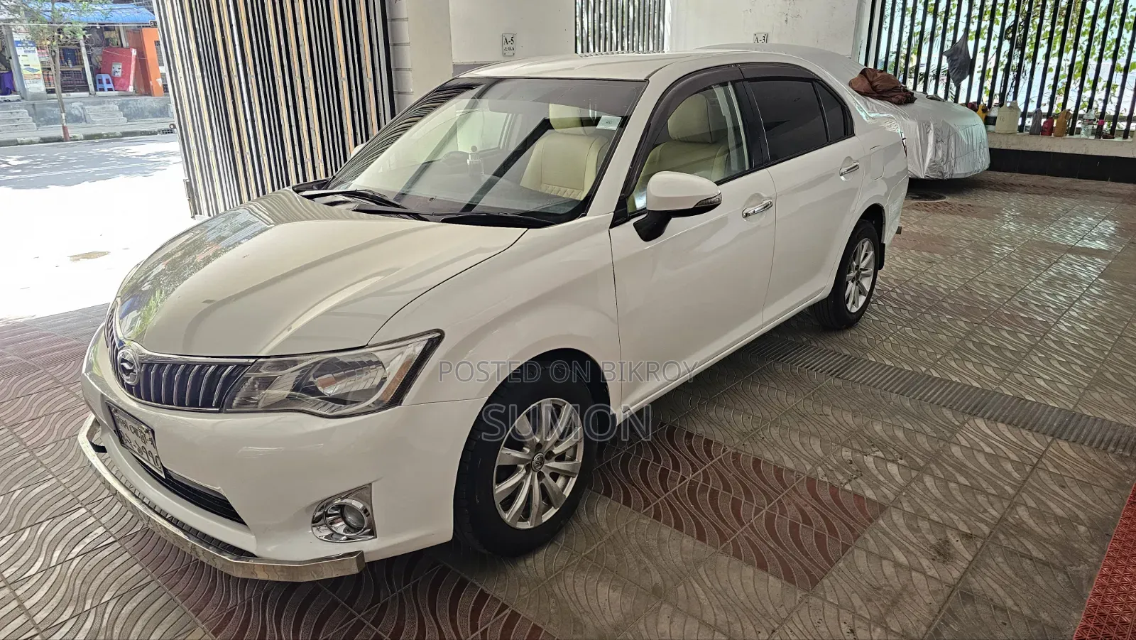 Toyota Axio 1.5 X Two-Wheel Drive 2013 White