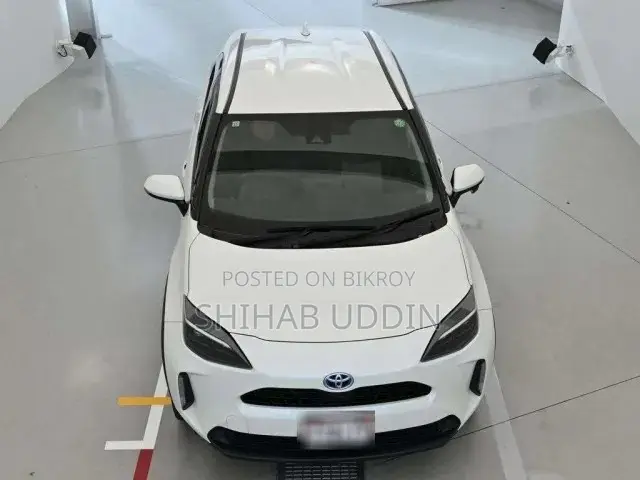 টয়োটা ইয়ারিস ক্রস ২০২১ হোয়াইট