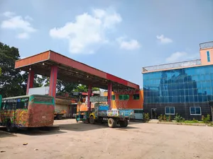 একটি সিএনজি স্টেশন ও স্পেশালাইজড কোল্ডস্টোরেজ বিক্রয় হবে।