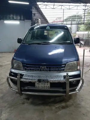 Toyota Noah 2.0 AWD (8 Seater) 2001 Green