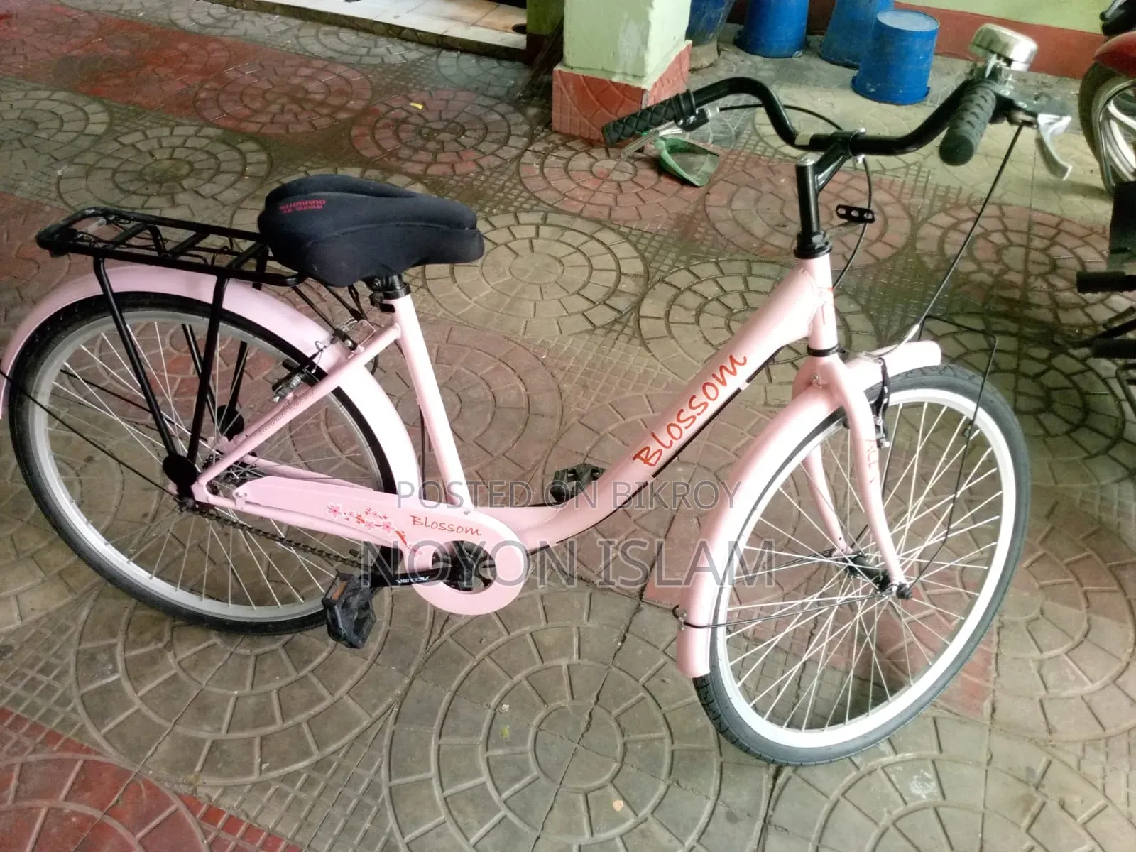 ACE Blossom Ladies Bicycle - Very Good Condition