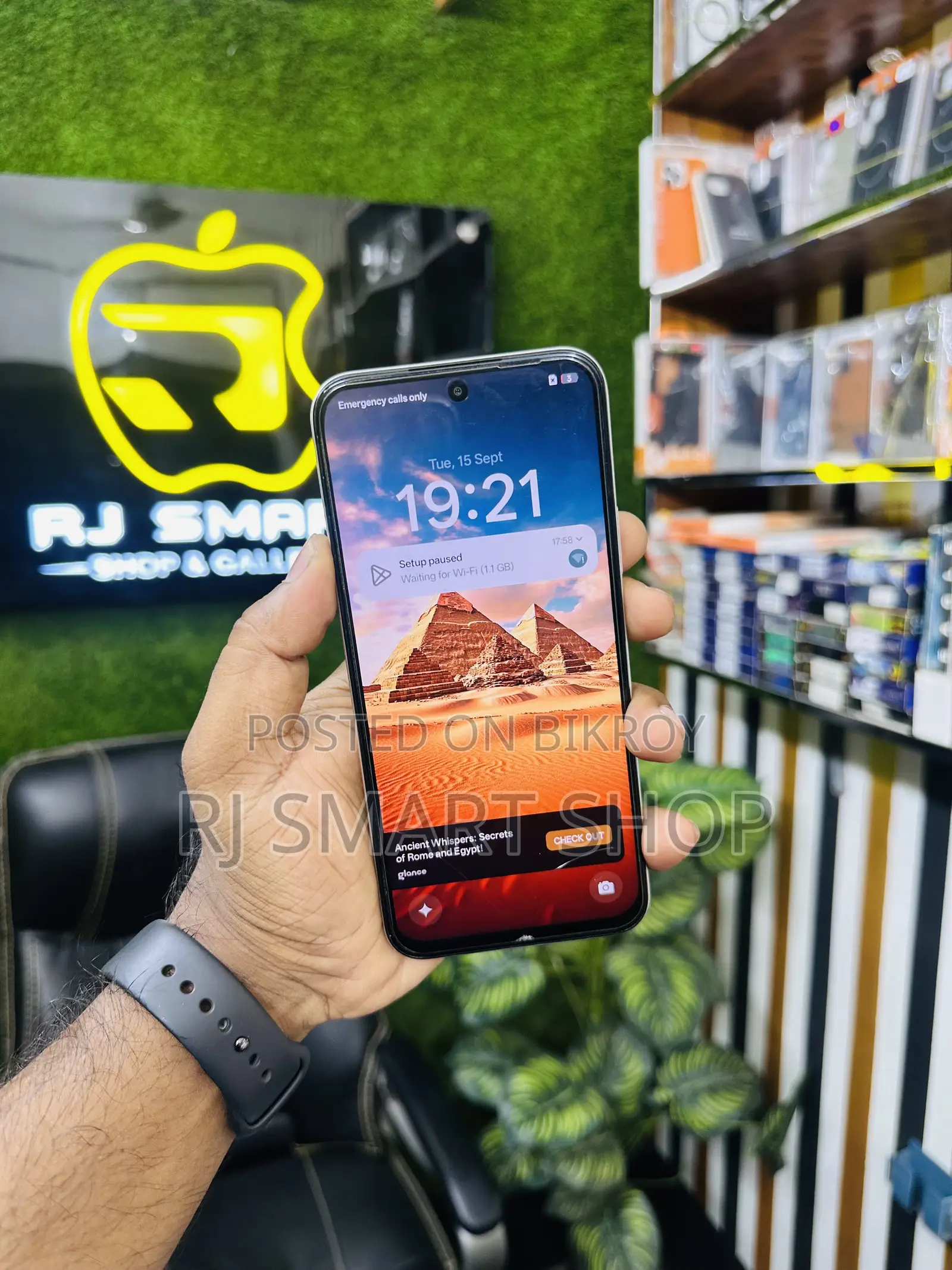 Realme 128 GB White