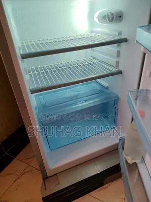 রেফ্রিজারেটর ২০০এল