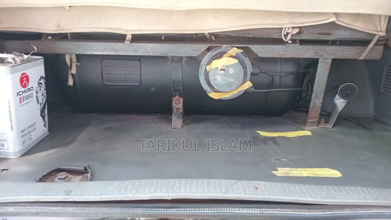 Toyota Grand HiAce 2002 Pearl