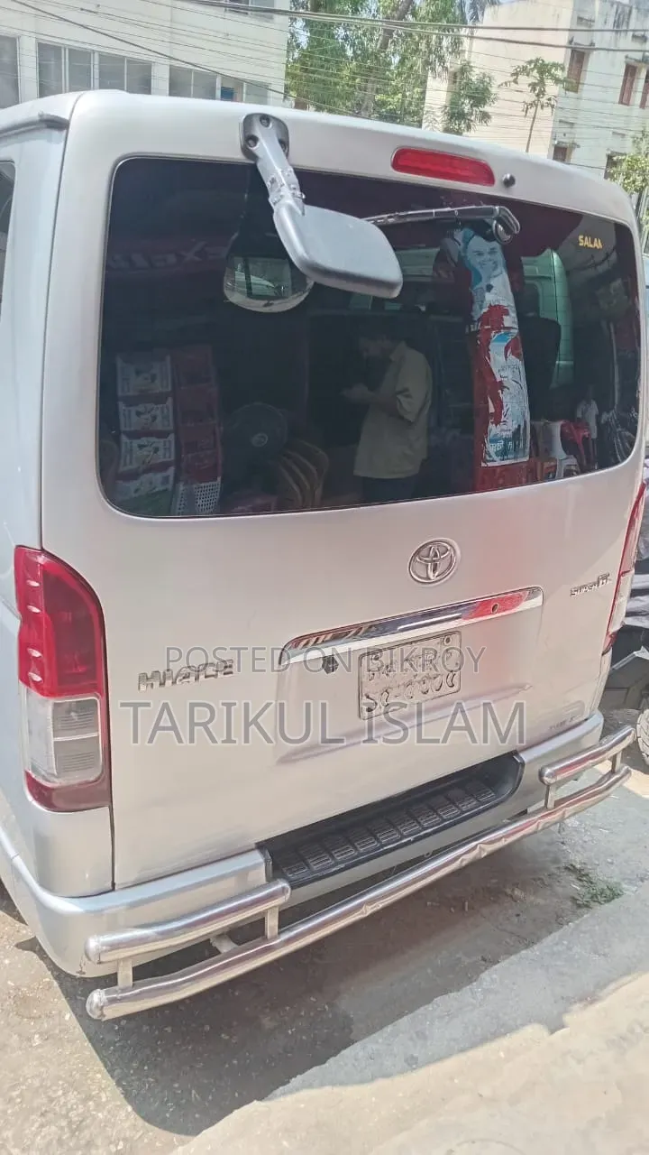 Toyota Grand HiAce 2002 Pearl
