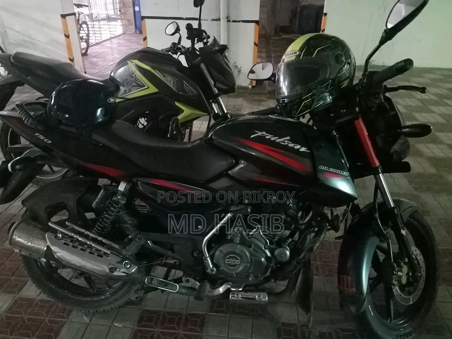 বাজাজ পালসার ১৫০ ২০১৮ কালো