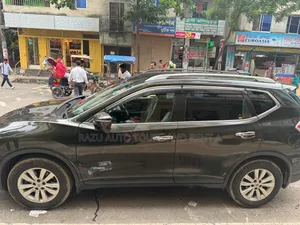 নিসান এক্স-ট্রেইল ভাড়ার জন্য নতুন