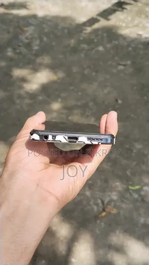 ইনফিনিক্স হট ৪০আই ১২৮ জিবি ব্ল্যাক