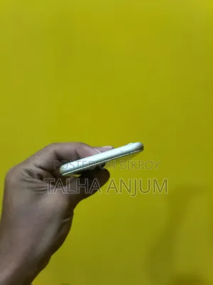 Apple iPhone 8 64 GB White