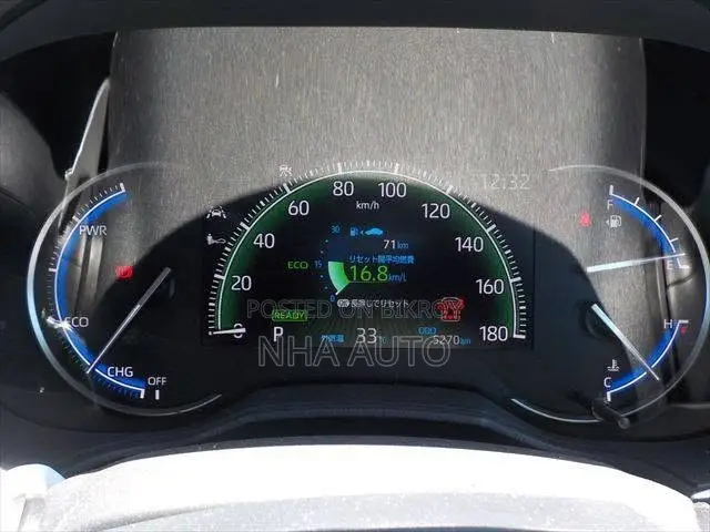 Toyota Voxy 2026 Pearl