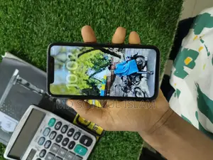 অ্যাপল আইফোন ১১ ১২৮ জিবি কালো