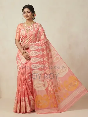 নারীদের জন্য শাড়ি