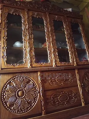 ওয়াল শোকেস