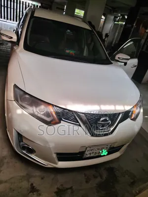 নিসান এক্স-ট্রেইল ২.০ হাইব্রিড এফডব্লিউডি ২০১৬ হোয়াইট