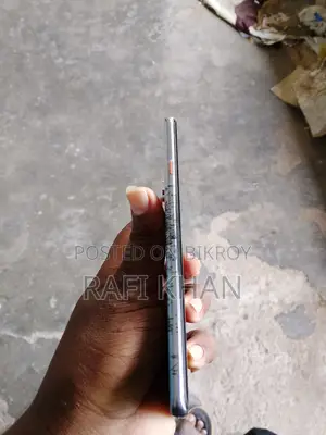 টেকনো ক্যামন ৪০ প্রো ৪জি ২৫৬ জিবি সাদা