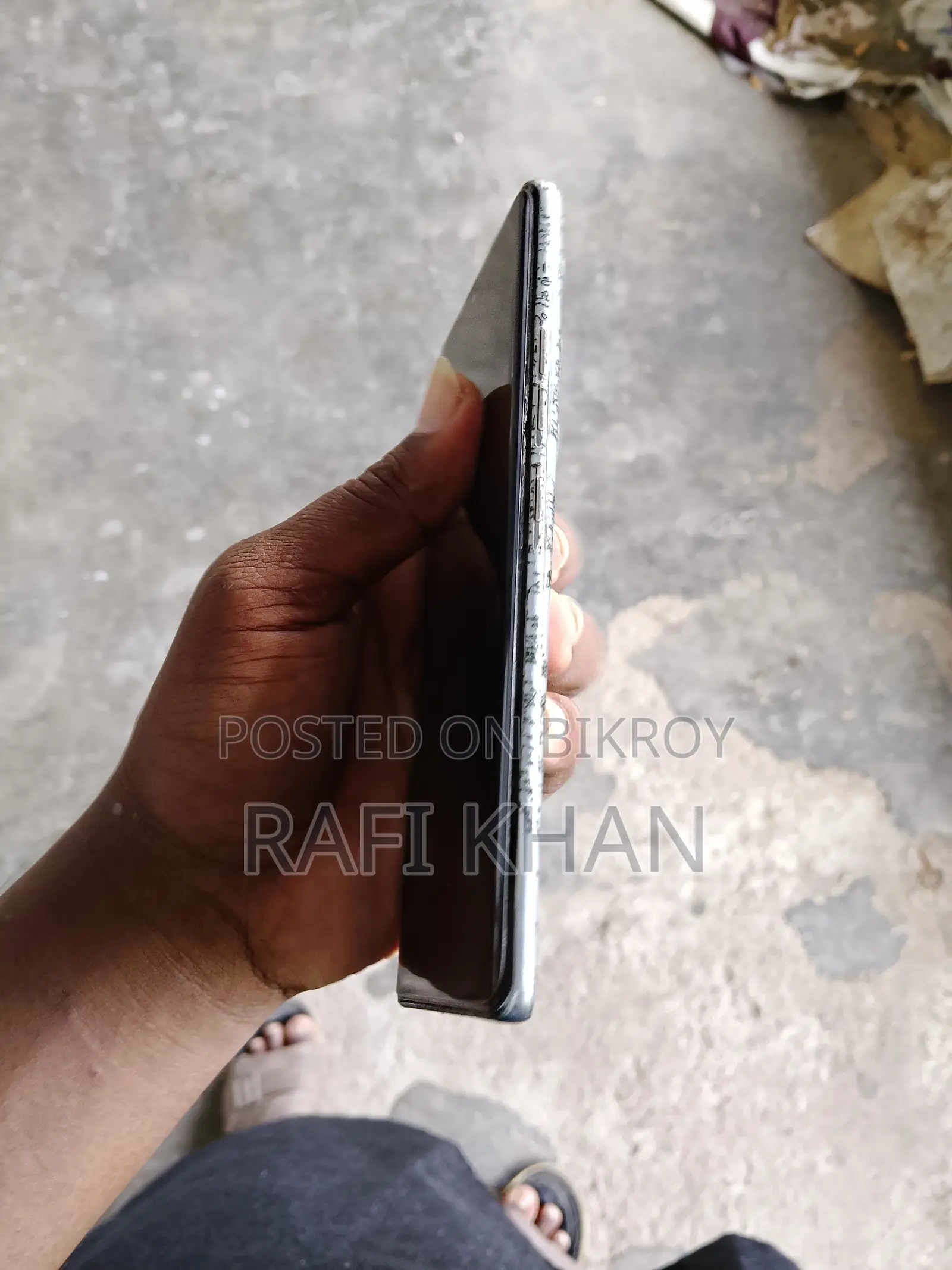 টেকনো ক্যামন ৪০ প্রো ৪জি ২৫৬ জিবি সাদা