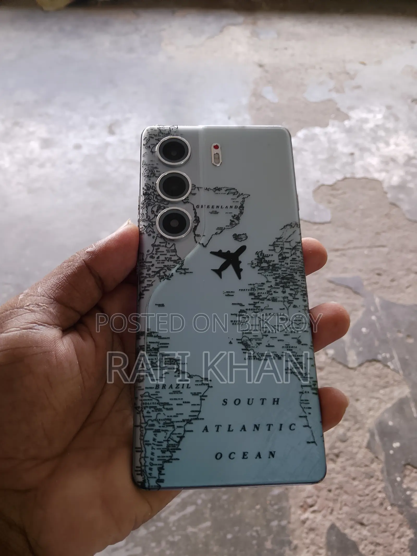 টেকনো ক্যামন ৪০ প্রো ৪জি ২৫৬ জিবি সাদা