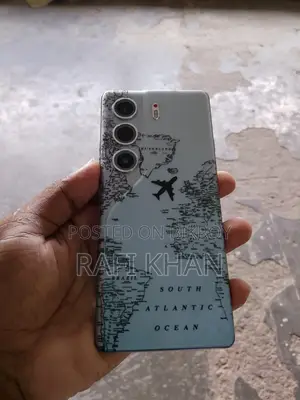টেকনো ক্যামন ৪০ প্রো ৪জি ২৫৬ জিবি সাদা