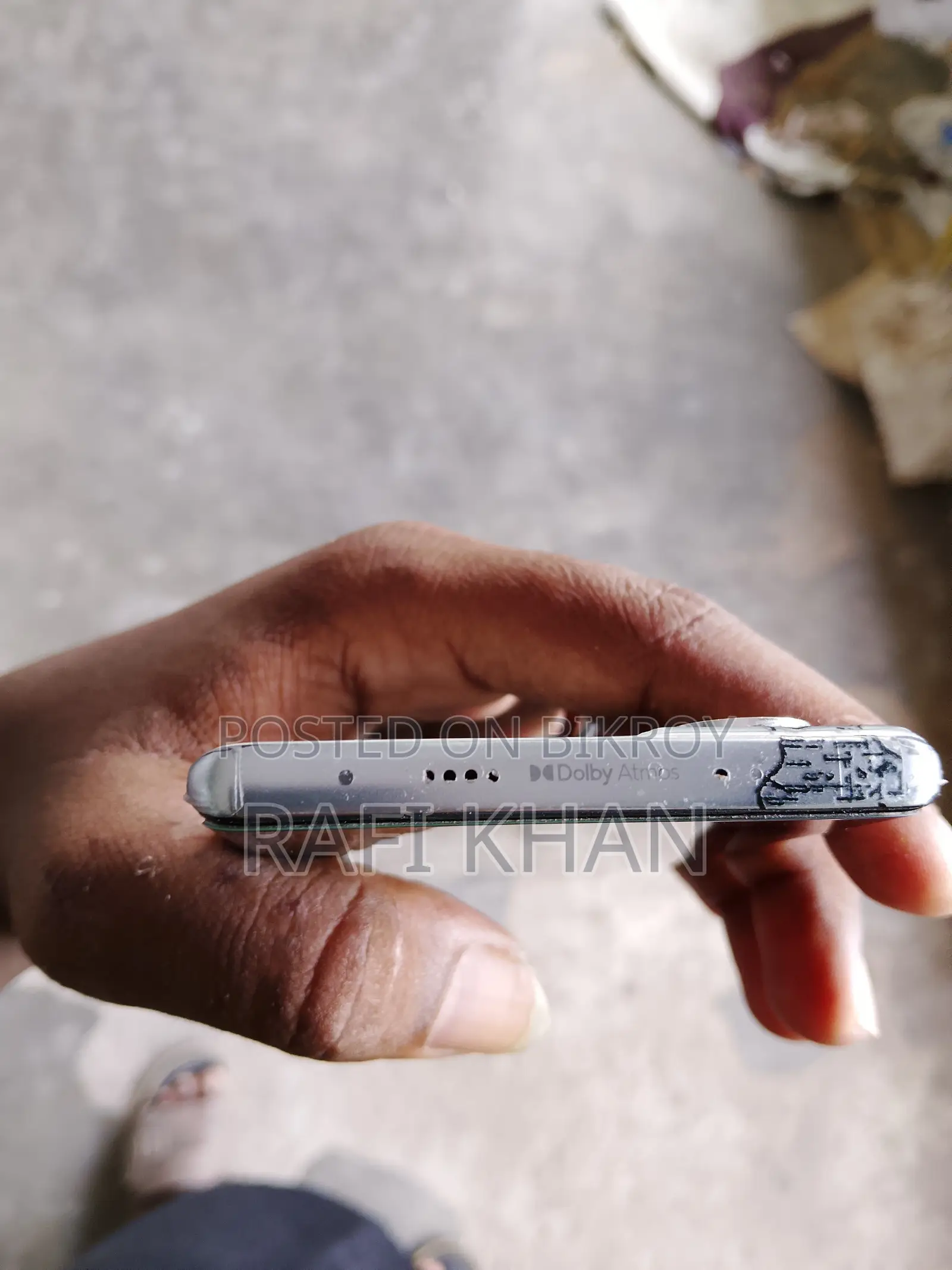 টেকনো ক্যামন ৪০ প্রো ৪জি ২৫৬ জিবি সাদা