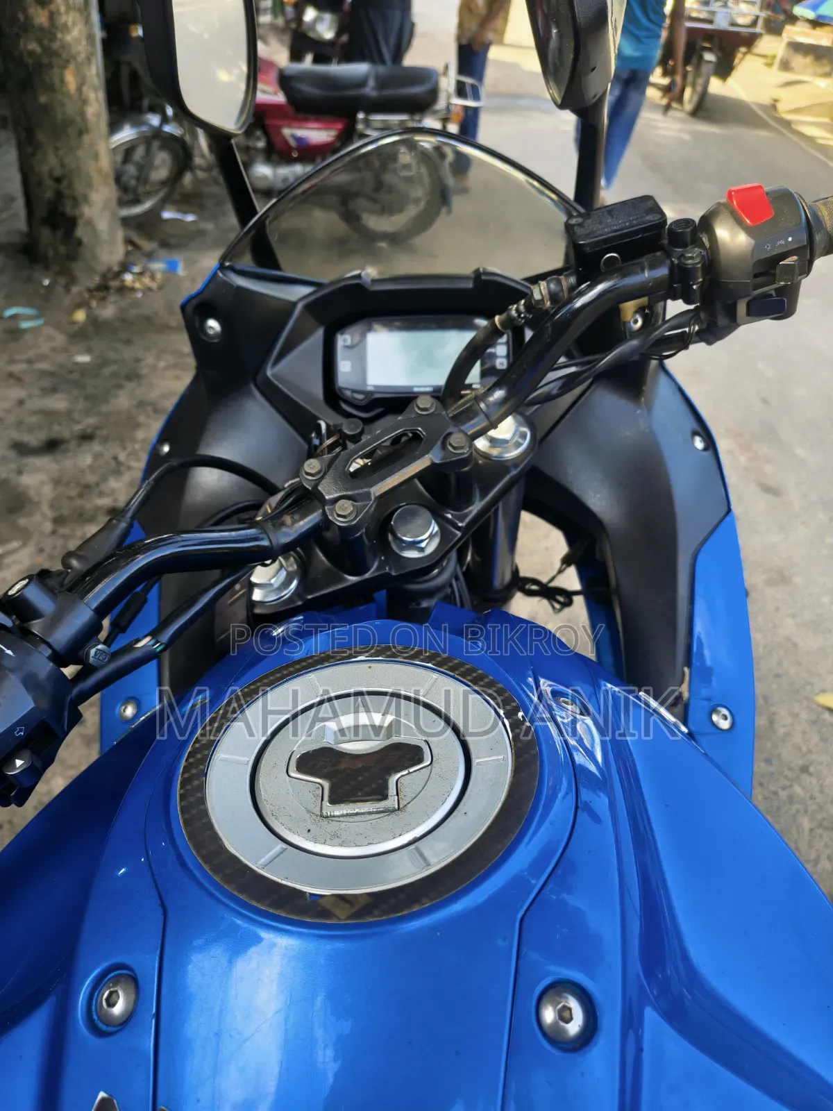 সুজুকি জিক্সার এসএফ ২০২০ ব্লু