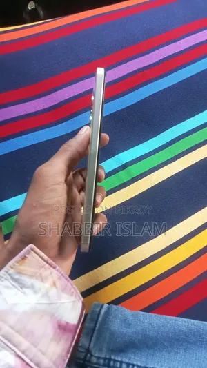 ভিভো ওয়াই১৬ ৬৪ জিবি হলুদ