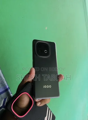 আইকিউওও জেড১০ ২৫৬ জিবি ব্ল্যাক