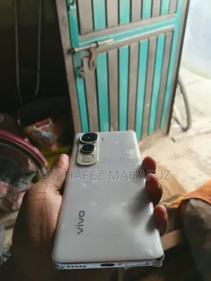 ভিভো ওয়াই৪০০ প্রো ১২৮ জিবি সাদা