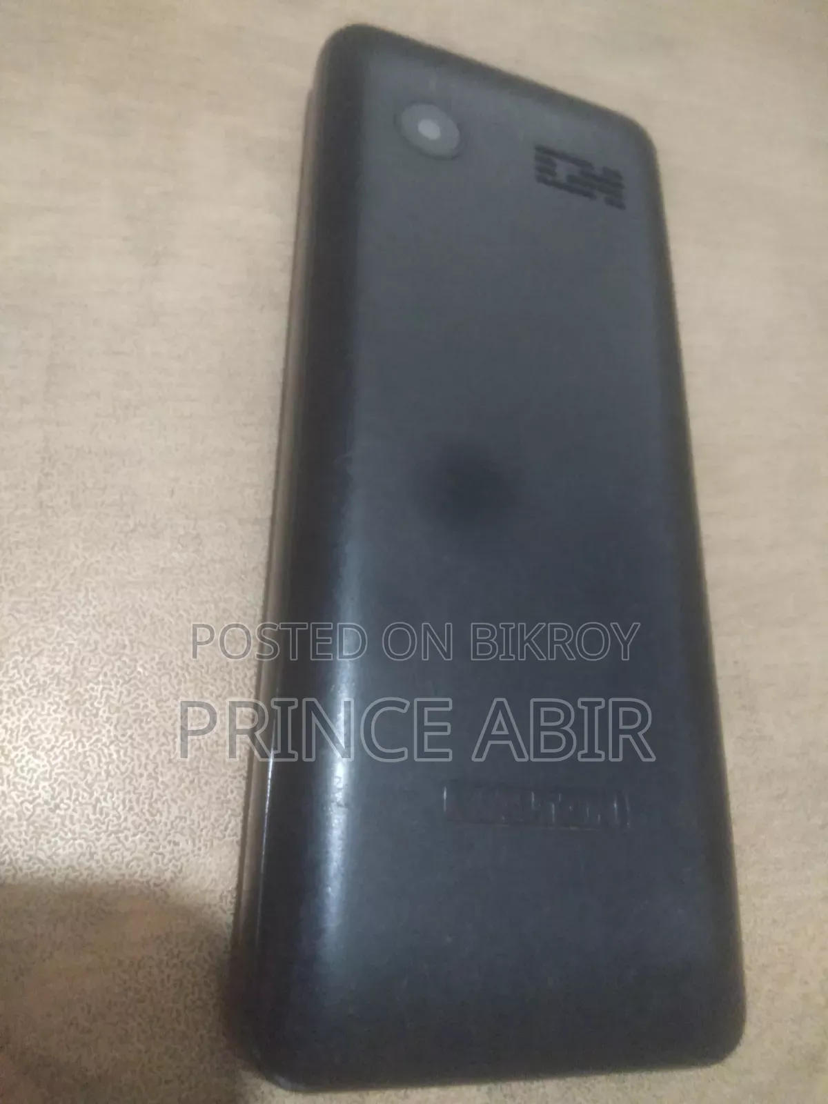 Walton 4 GB Black