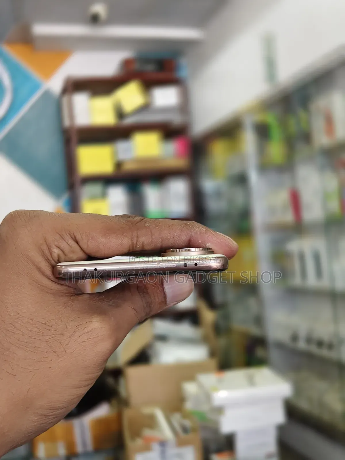 ভিভো ভি৬০ই ১২৮ জিবি গোল্ড