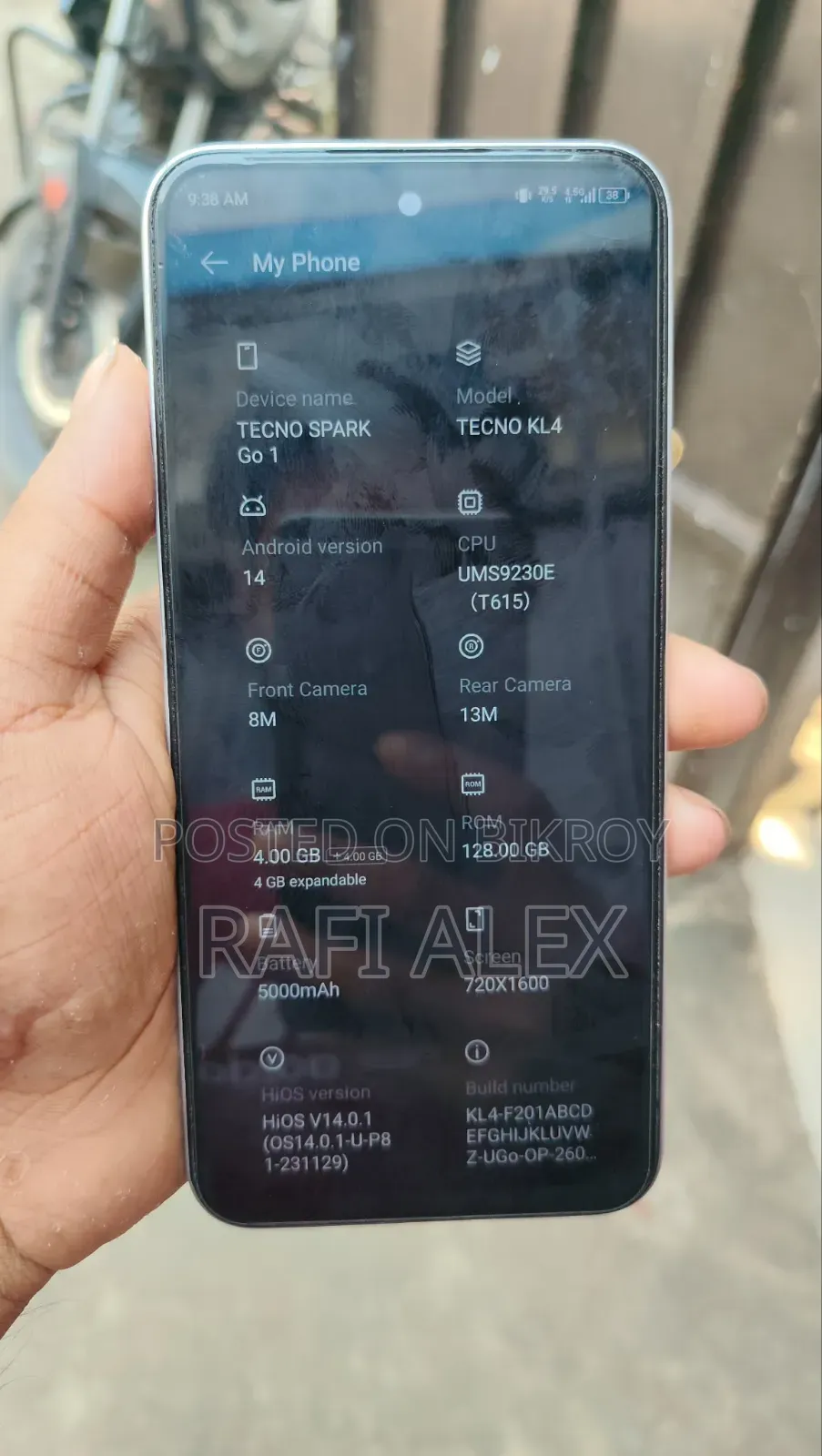 টেকনো স্পার্ক গো ২০২৩ ৬৪ জিবি সাদা