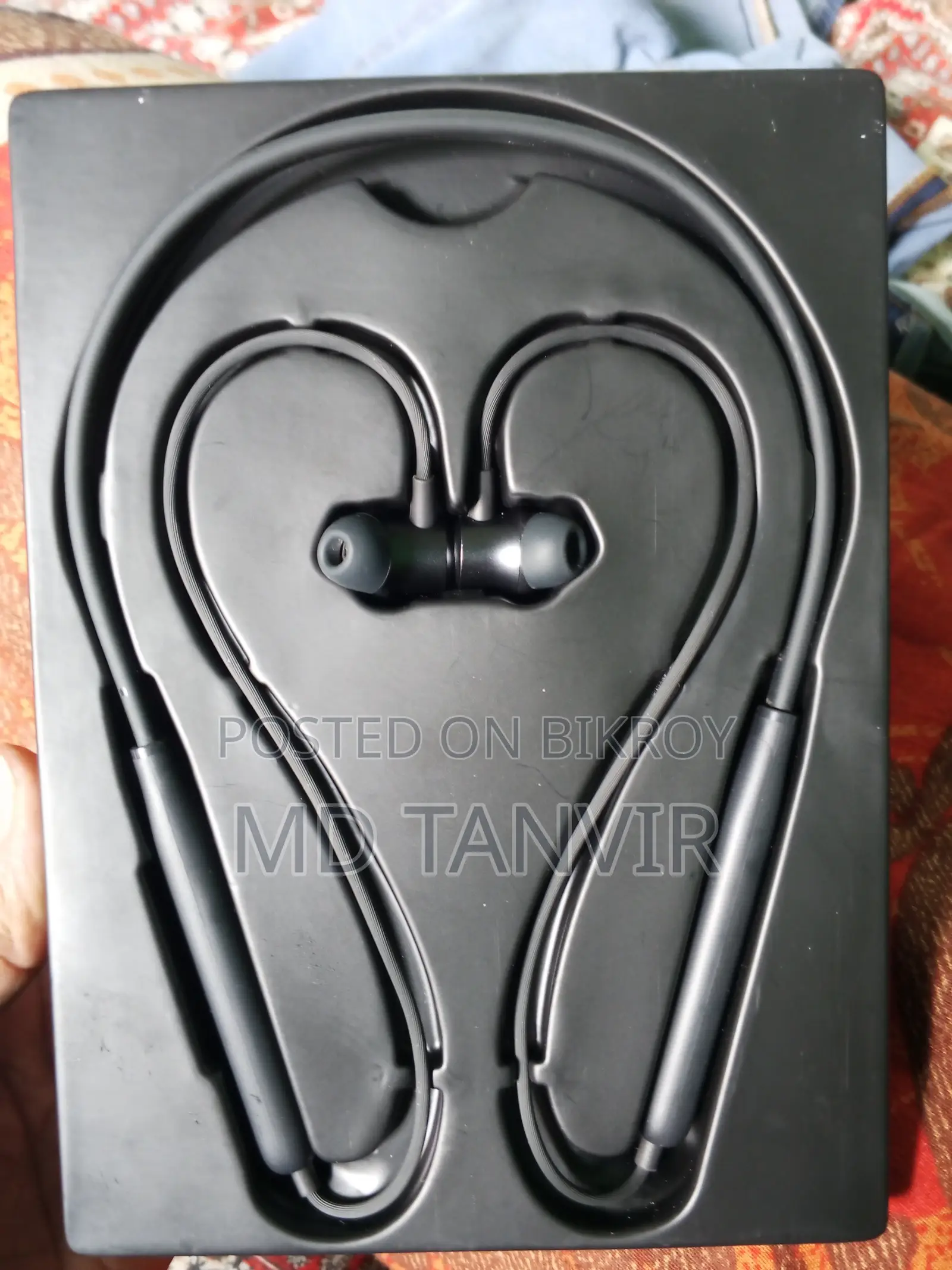 Oraimo Necklace 5 (OEB-611) ANC নেকব্যান্ড — মাত্র ৫ দিন ব্যবহার।