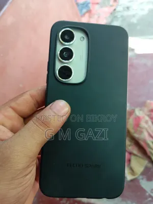 নতুন টেকনো স্পার্ক ৪০ প্রো ১২৮ জিবি গোল্ড