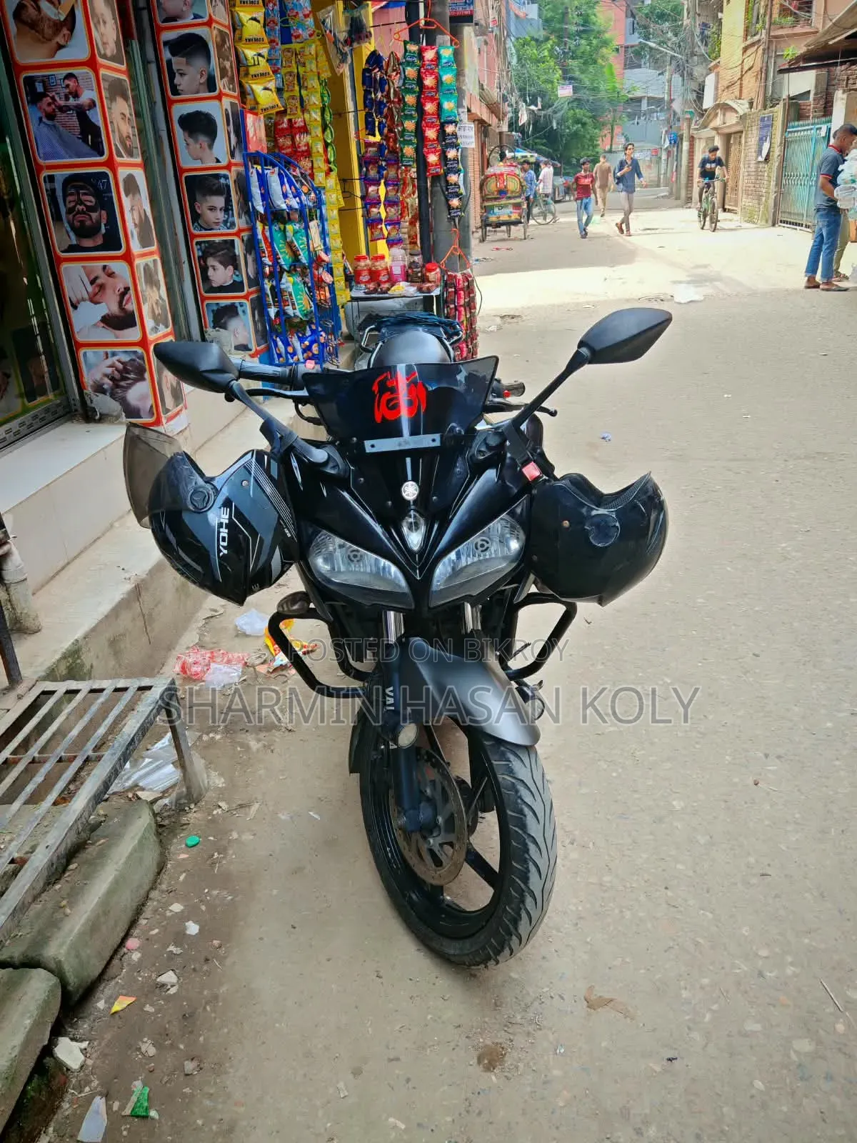 ইয়ামাহা ফাজার ভি২ ২০২০ কালো