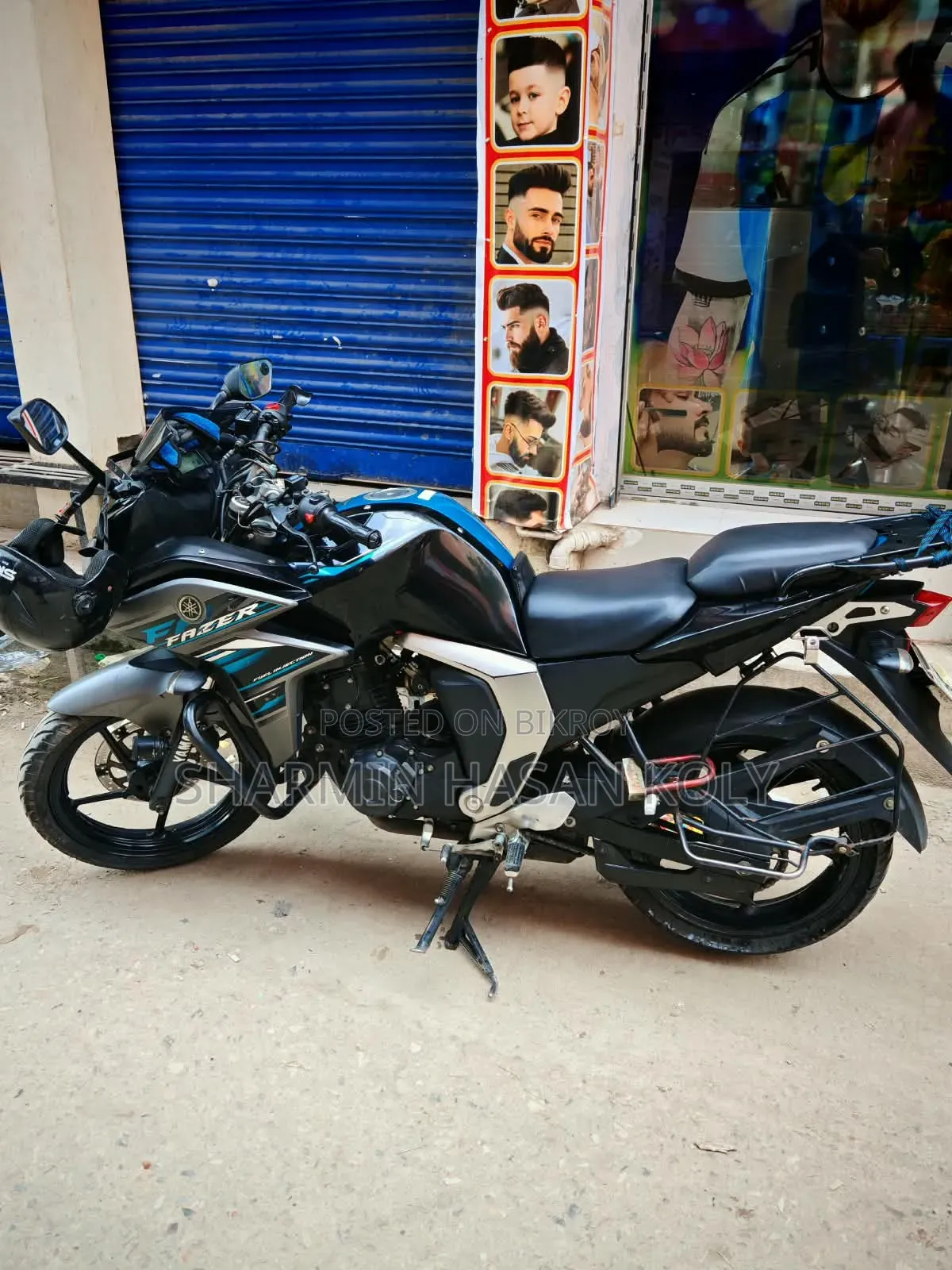 ইয়ামাহা ফাজার ভি২ ২০২০ কালো