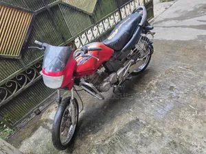 Hero 2001 Red
