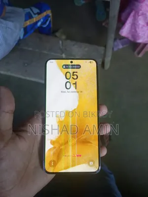 স্যামসাং গ্যালাক্সি এস২২ ৫জি ১২৮ জিবি ব্ল্যাক